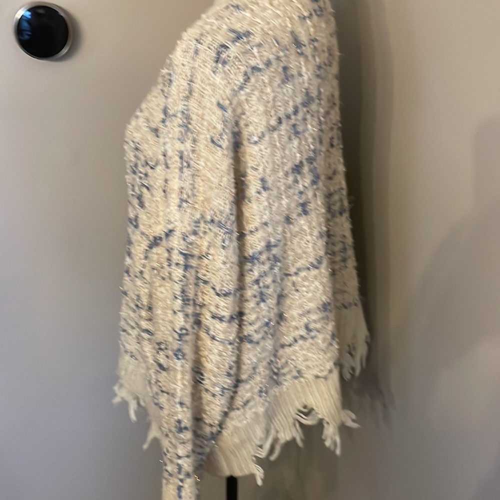 She + Sky tweed looking sweater like new one size fits all - Picture 4 of 7